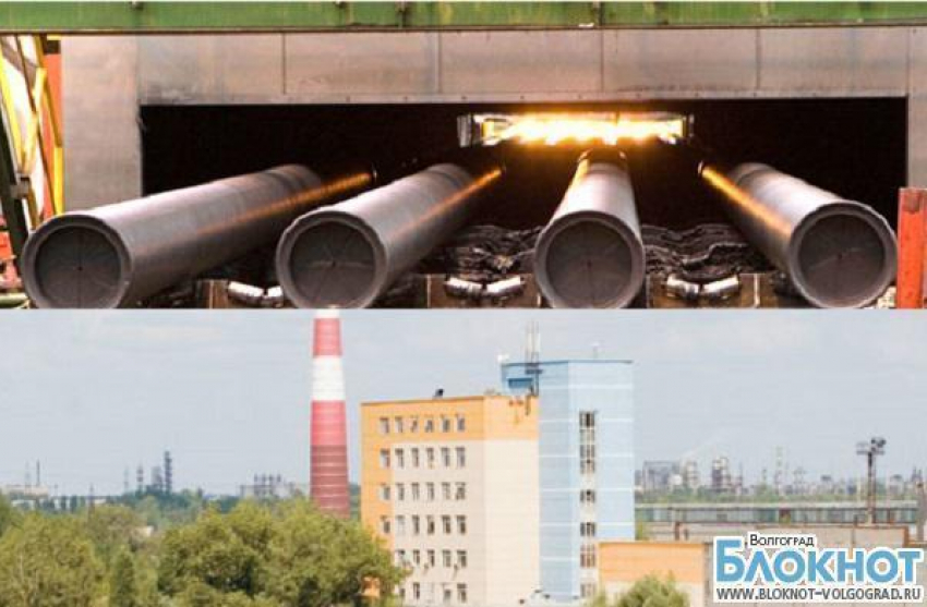 В Волгоградской области горит трубный завод