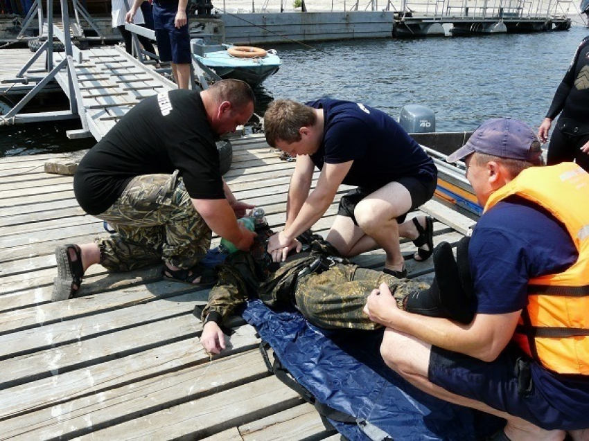 В Волгограде 19 человек приняли участие в поисково-спасательной операции на воде