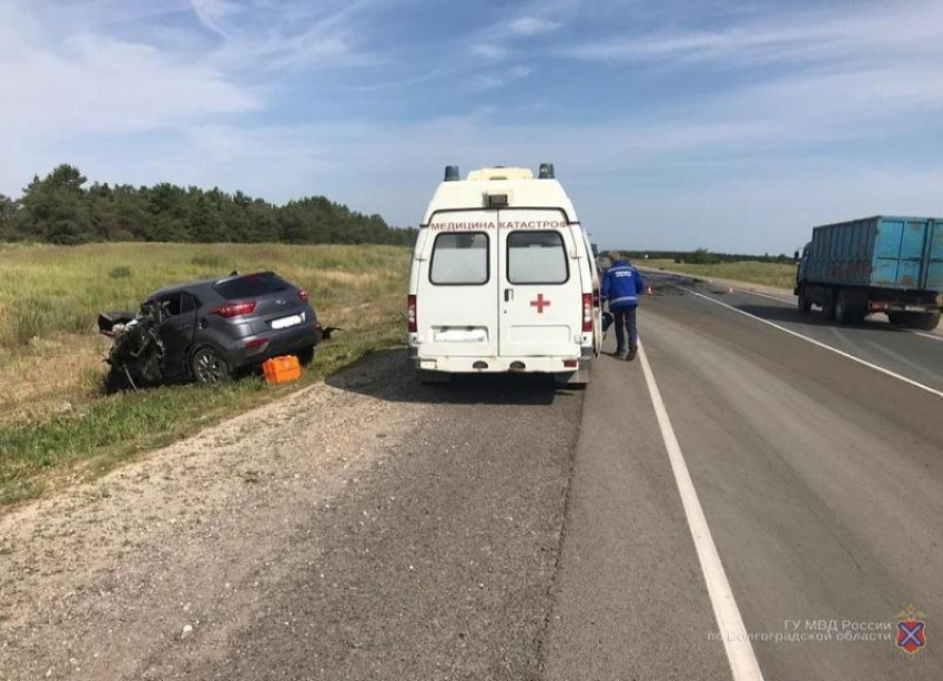 Аварию из четырёх машин собрал житель Московской области на трассе под Волгоградом
