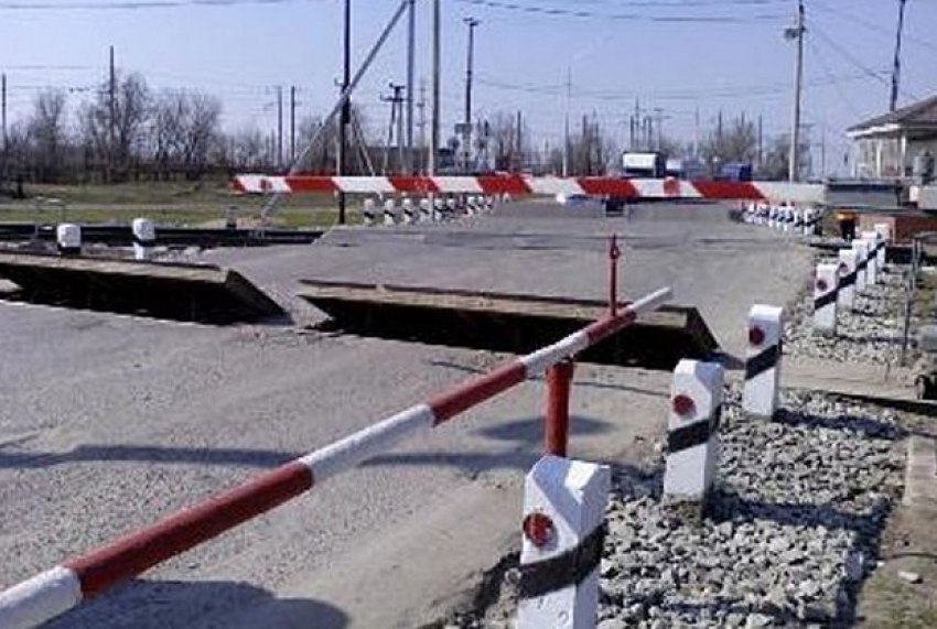 В Волгограде ремонт ЖД переезда на Тулака отложили до апреля