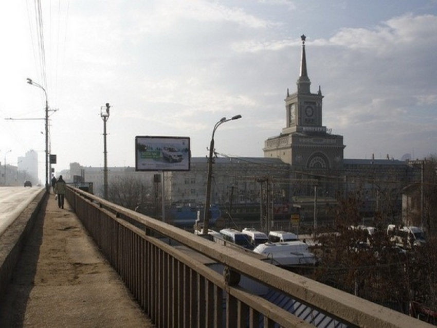 В Волгограде могут надолго перекрыть мост на Комсомольской