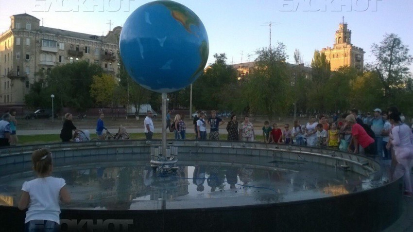В Волгограде следствие ищет новых причастных к гибели ребенка в фонтане среди депутатов