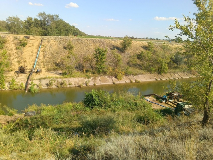 Мужчина утонул в канале под Волгоградом 