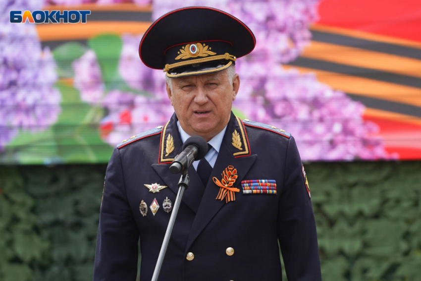 Запомнившийся в Волгограде замминистра МВД Александр Кравченко отмечает день рождения 