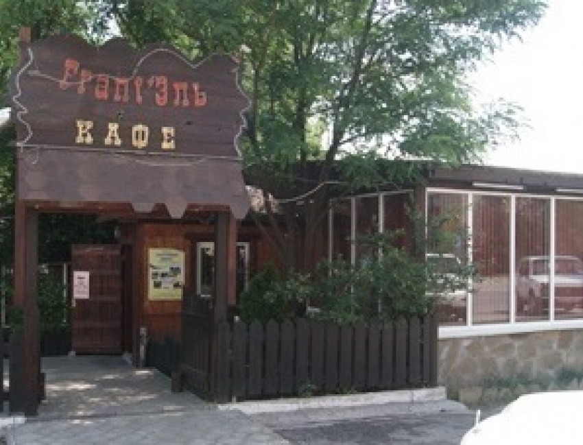 Менеджер жестоко убил 29-летнего гостя кафе «Frant'Эль» на севере Волгограда