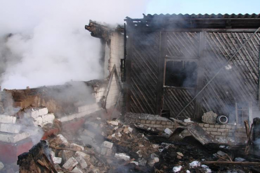  63-летний мужчина погиб при пожаре под Волгоградом
