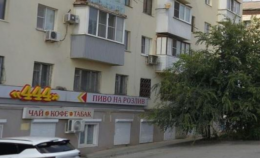 В Волгограде «наливайке» запретили разгружаться со стороны подъездов 