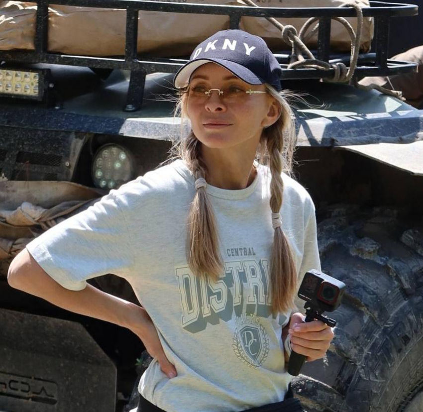 Гигантскую очередь за сэндвичем в Нью-Йорке показала волгоградка из золотого состава «Дома-2"