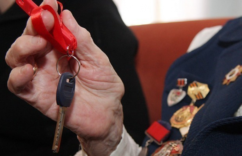 В Волгоградской области чиновники купили 90-летней женщине квартиру через суд