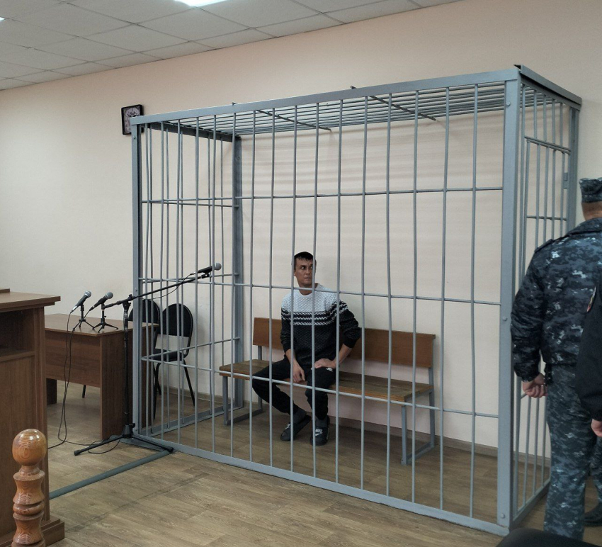 Чайником убил друга житель Волгоградской области