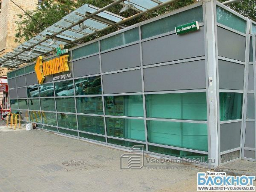 В центре Волгограда 50-летнего мужчину жестоко избили на глазах прохожих