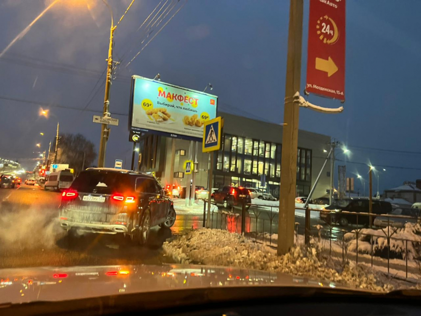 В Волгограде «Макдоналдс» работает вопреки объявлению о закрытии