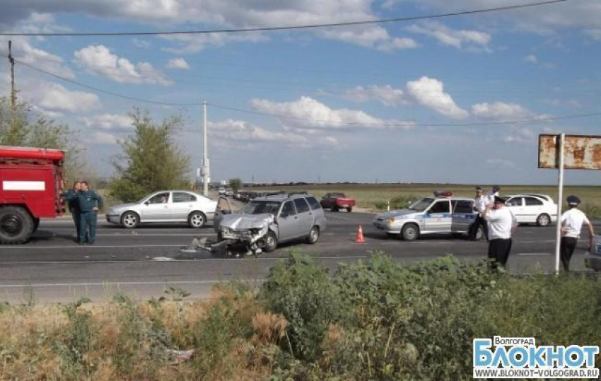 В результате ДТП в Волгограде: 3 детей и 2 взрослых в больнице