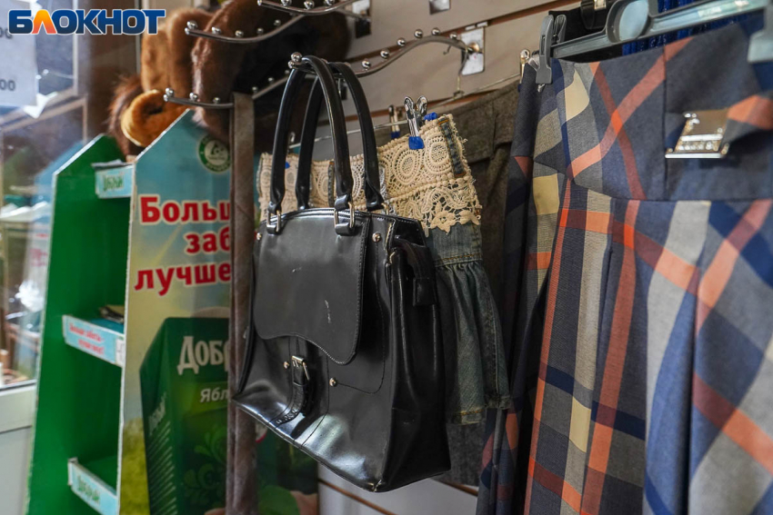 Где и когда у волгоградцев заберут ненужную одежду и посуду