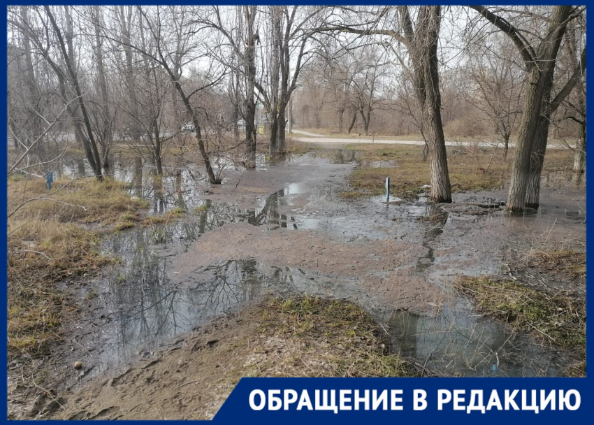 "Вонь стоит в радиусе 300 метров": фекалии третий месяц извергаются в Волгограде