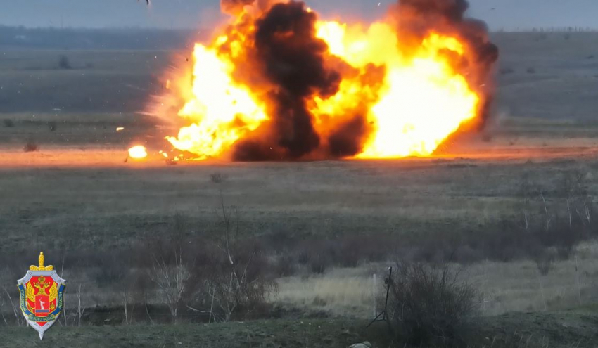 Беспилотники ВСУ мощностью 200 кг тротила взорвали под Волгоградом