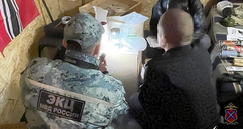 «Чтобы сжигать»: 17-летний студент основал в Волгограде кружок экстремистов