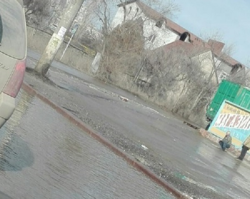 Ангарский поселок в Волгограде потонул в нечистотах 