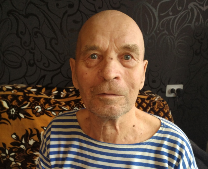 Голубоглазого пенсионера в синих штанах разыскивают в Волгоградской области