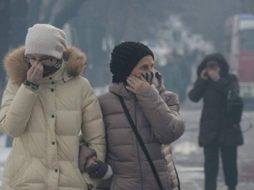 Волгоградцы ищут причины смрада на юге города