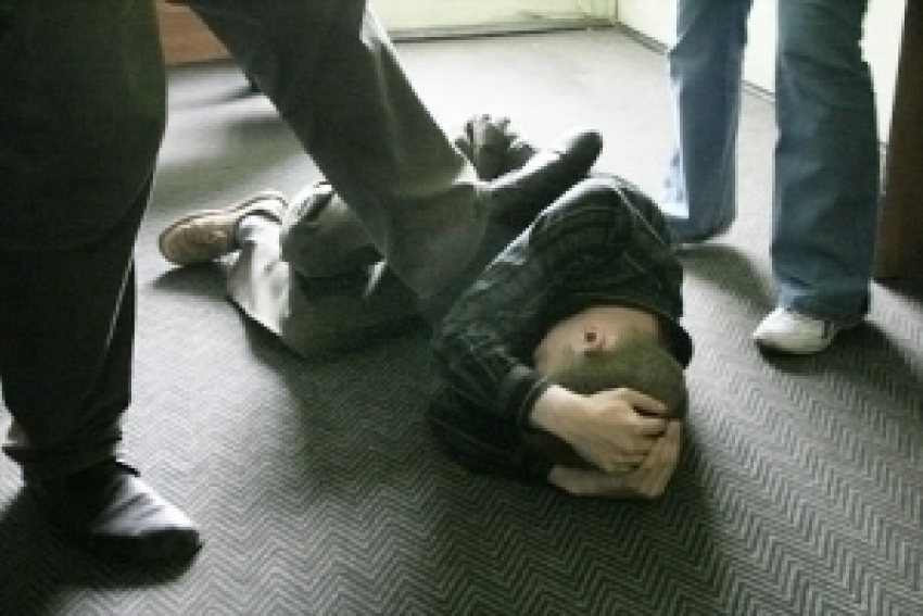 Волгоградец осужден на 4 года за принуждение свидетеля к даче ложных показаний