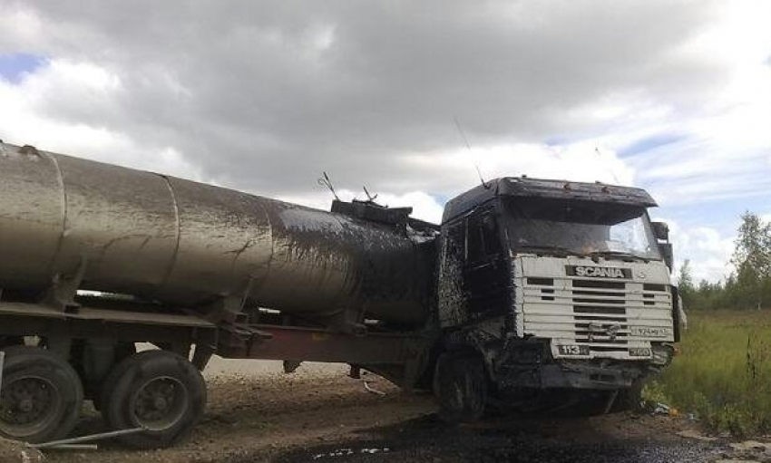 Крупная авария под Волгоградом: 2 погибли, 2 ранены