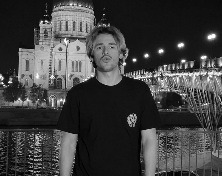«Киркоров из-за вас петь перестанет»: поклонники вяло встретили хит сына Дубцовой со взрослой брюнеткой  