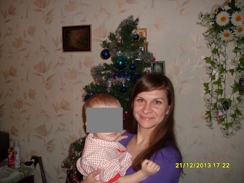 35-летняя волжанка порезала ножом 4-летнего и 8-летнего детей и воткнула нож себе в шею