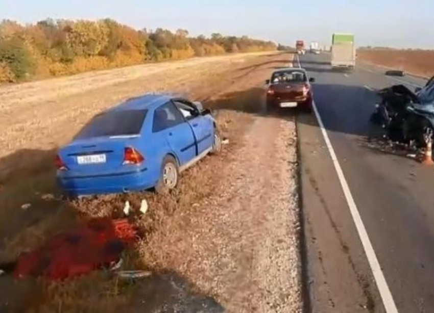 Пытался объехать фуру: появились подробности страшной аварии в Михайловке с погибшим мужчиной и двумя пострадавшими