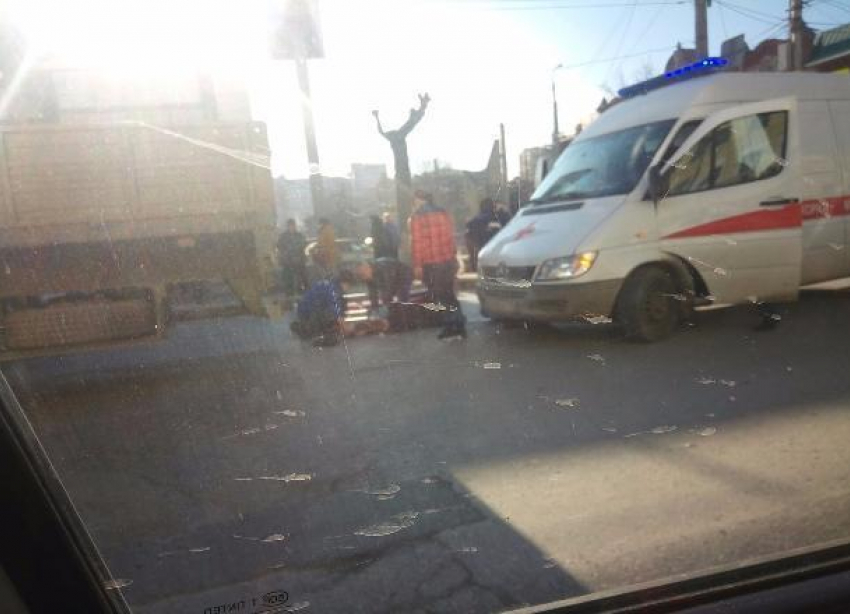 КамАЗ насмерть сбил женщину-пешехода в Волгограде 