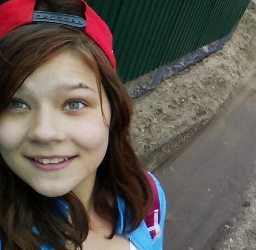 Сбежавшую из реабилитационного центра 14-летнюю девушку разыскивают в Волгограде