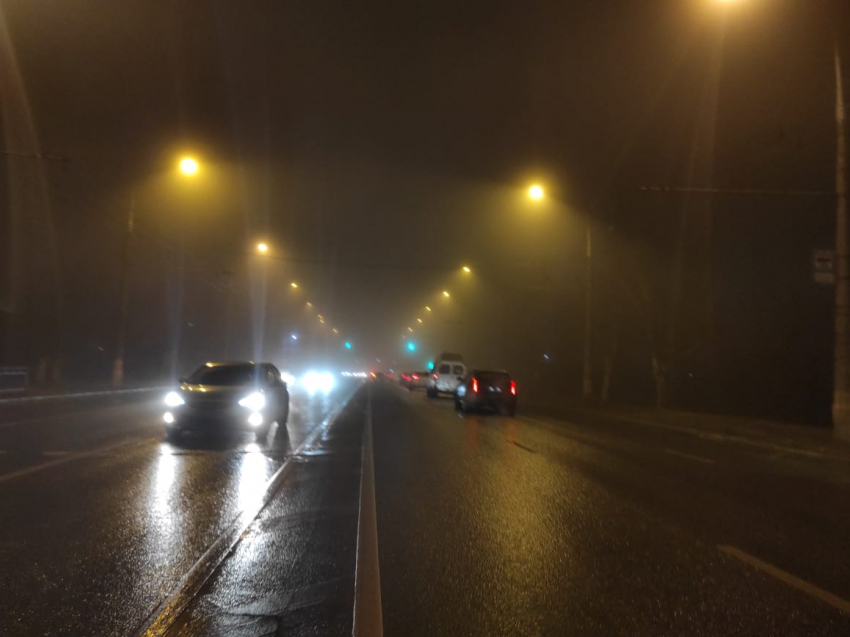 Плотный туман надвигается на трассы Волгоградской области