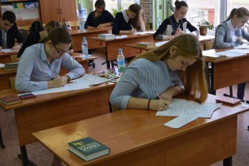 Одиннадцатиклассники Волгограда напишут сочинение для допуска к ЕГЭ 