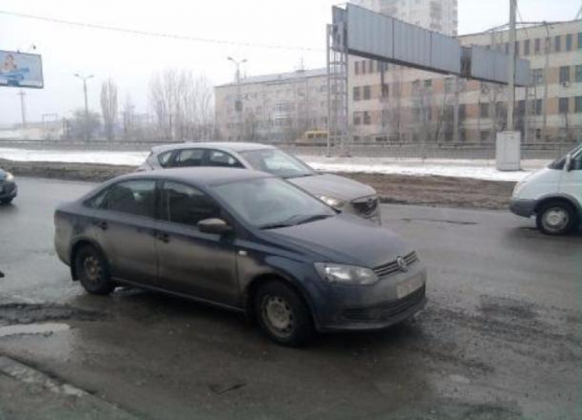 В Волгограде с подрядчика взыскивают ущерб, причиненный ДТП