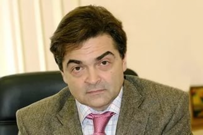 В Волгограде директор театра «Царицынская опера» присвоил 140 тысяч рублей