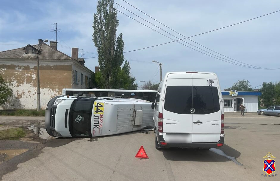 Появилось видео с места аварии с двумя маршрутками под Волгоградом