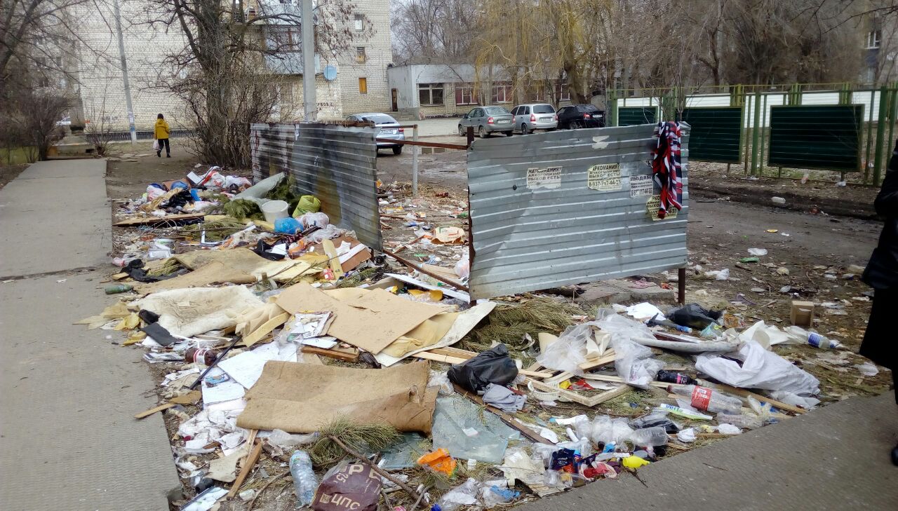 Помойное гетто: топ-5 ужасающих дворов Красноармейского района Волгограда