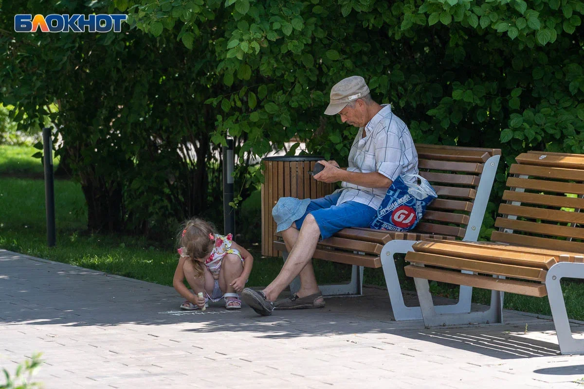 Скамейки для многоквартирных дворов