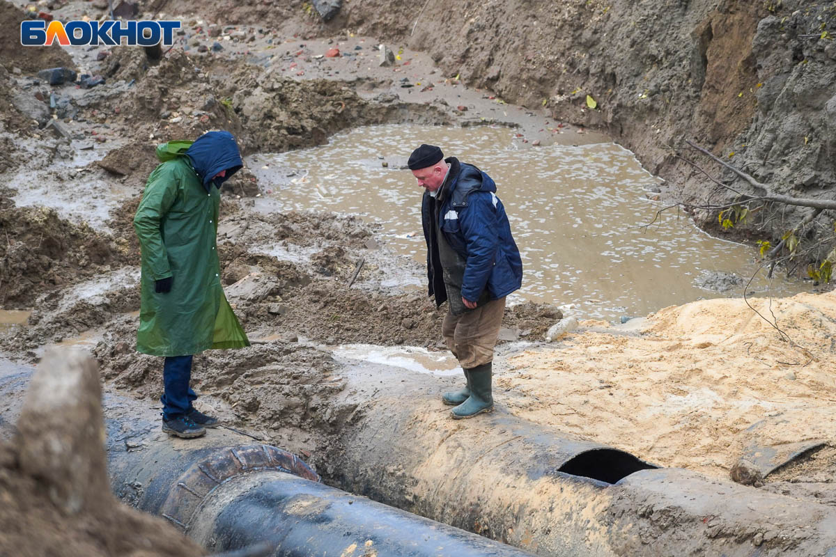 Пол Дзержинского без воды!