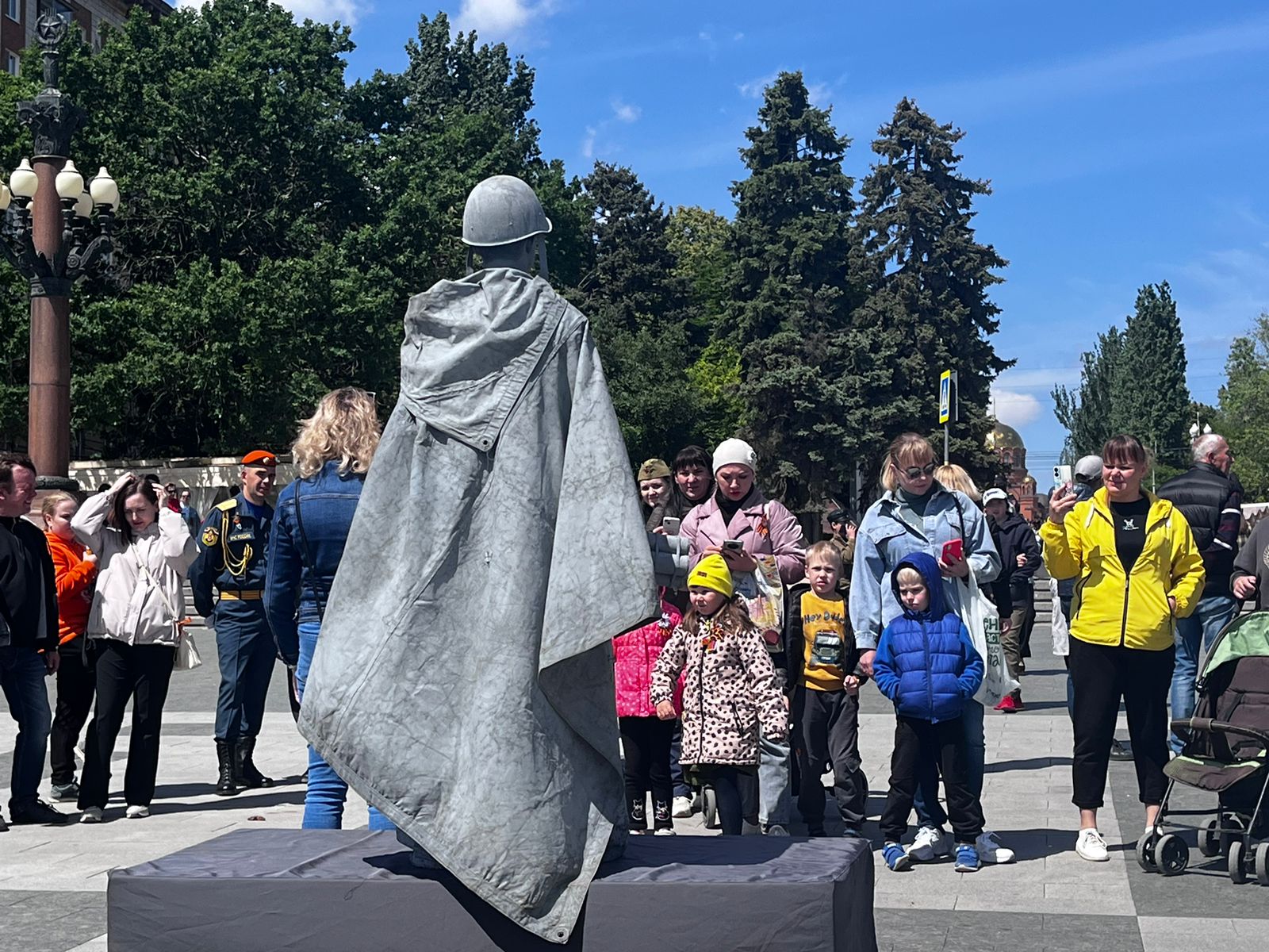 Что творится в центре Волгограда после парада Победы – видео