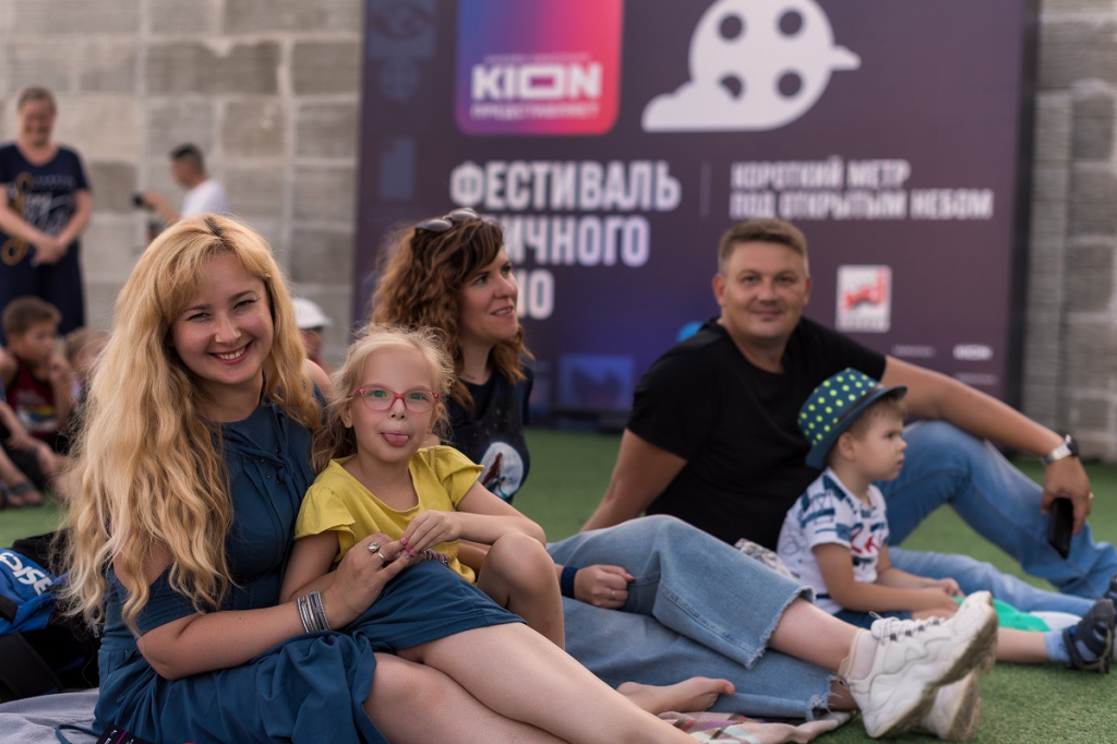 уличное кино, МТС (2).jpg