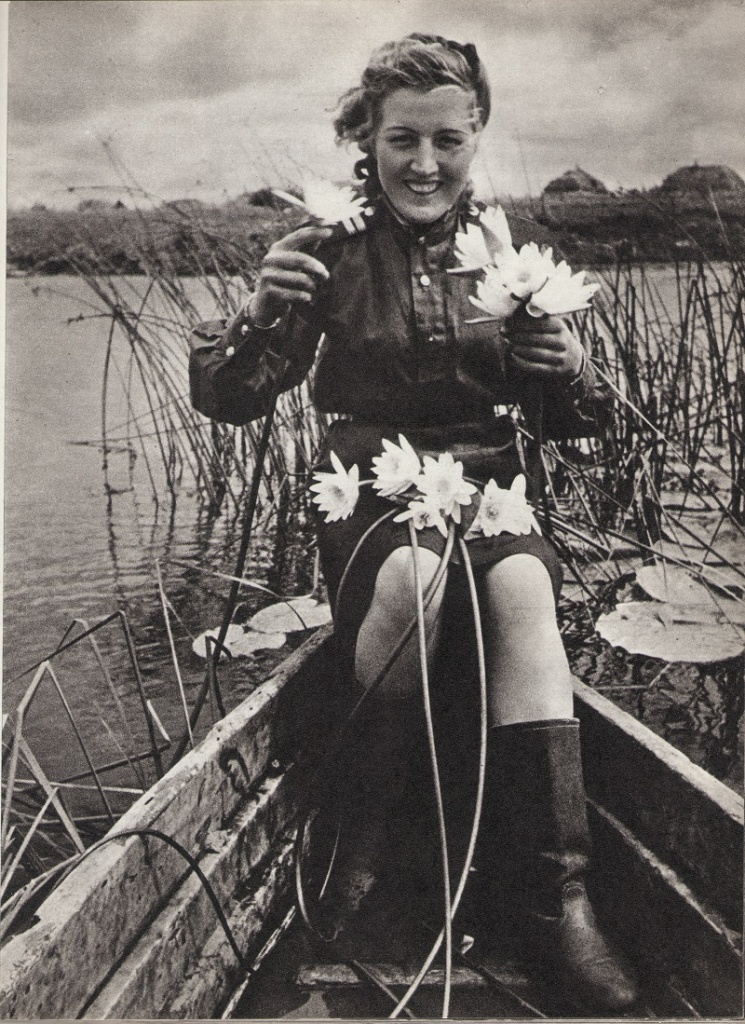 Зенитчица Лена, 1945г(1).jpg