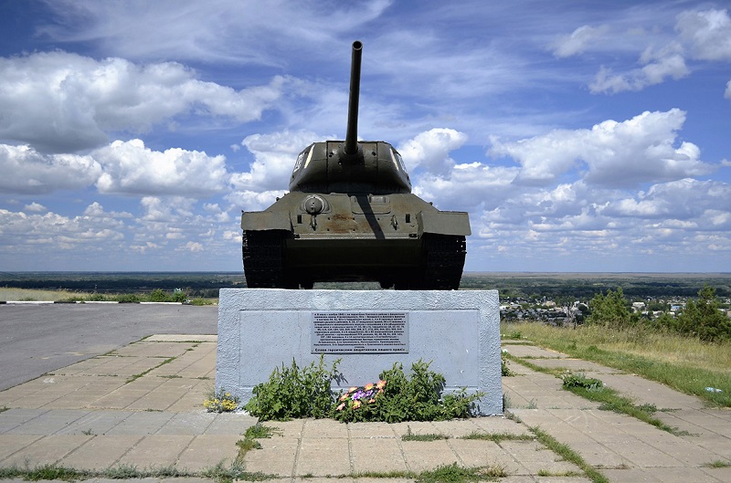 Tank-T-34-82844.JPG