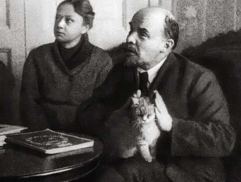krupskaya-i-lenin.jpg