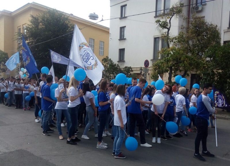 FdAlIYzdzzo.jpg FdAlIYzdzzo.jpg